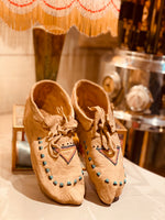 Load image into Gallery viewer, Antique Native American Moccasins

