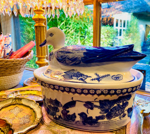 Vintage Terrine Chinese porcelain « Duck » Delft Blue